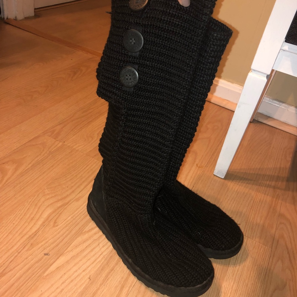 Black Knit Uggs - women’s size 8 - gently worn